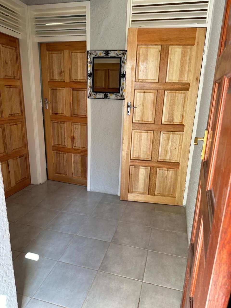 Bagley Terrace 136 Cottage 约翰内斯堡 外观 照片