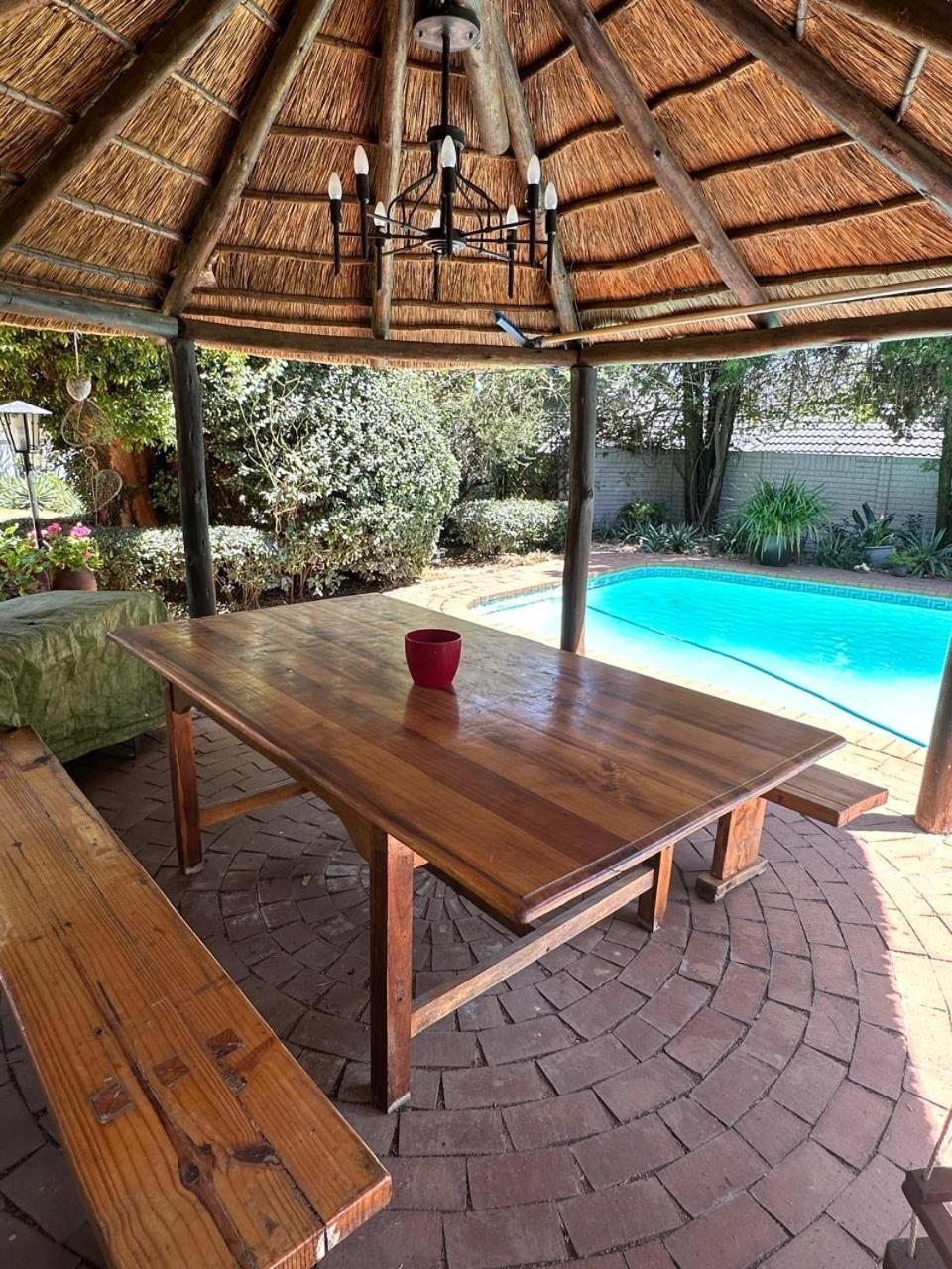 Bagley Terrace 136 Cottage 约翰内斯堡 外观 照片
