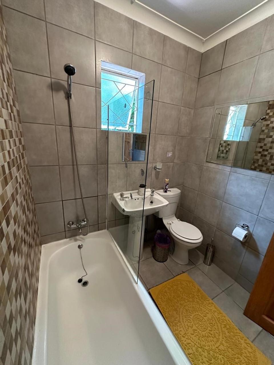 Bagley Terrace 136 Cottage 约翰内斯堡 外观 照片