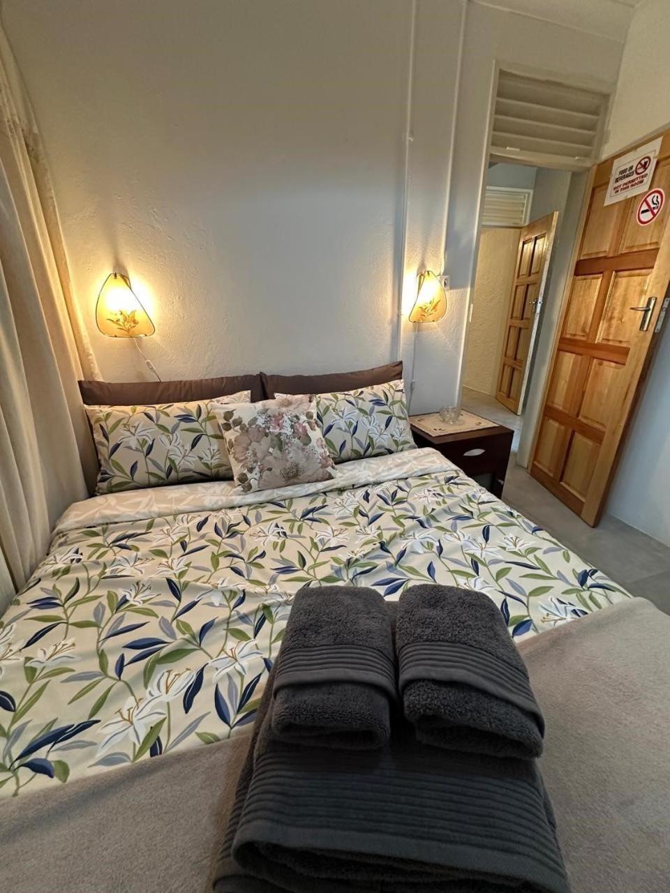 Bagley Terrace 136 Cottage 约翰内斯堡 外观 照片